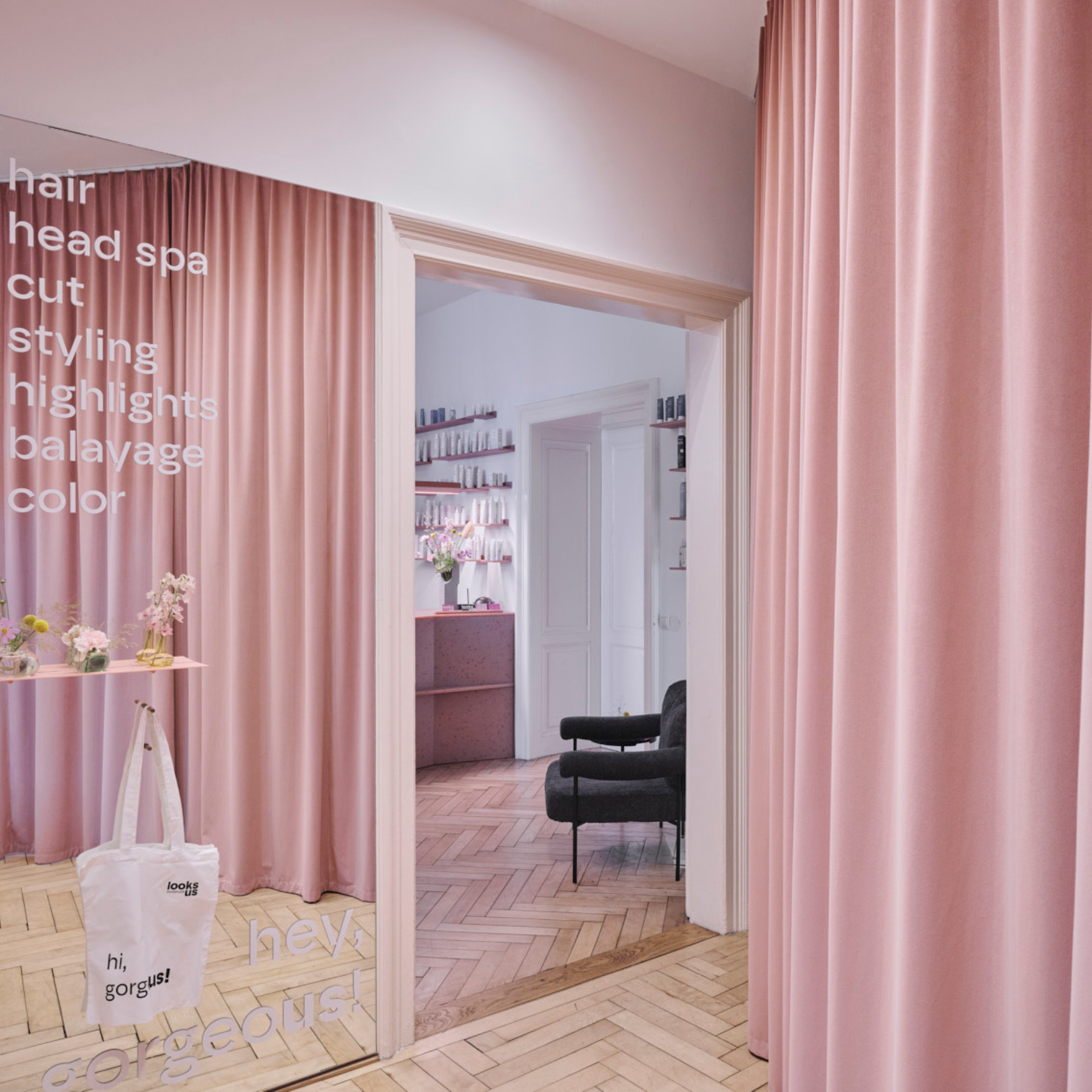 Salon Looksus Innsbruck Interior Design